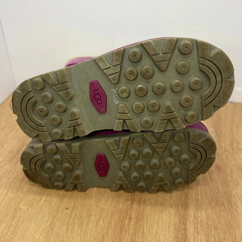 UGG Bobbey 3288 Snow Boots Kids Size 1 Purple Waterproof Shearling Lined Gray